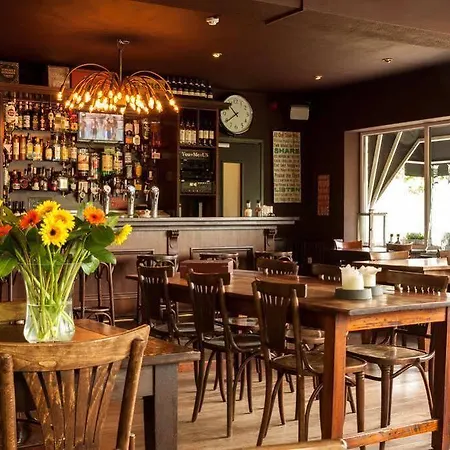 Herberg Hotel Valkenburg Отель *